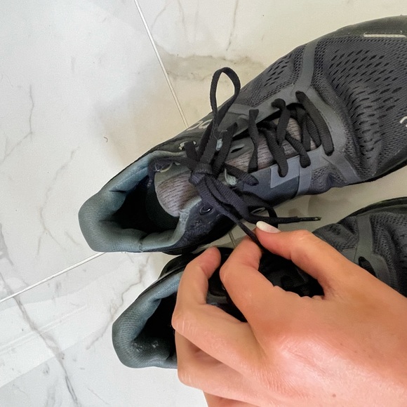 On Running Cloudace Graphite Wash/Navy size 6 - Picture 6 of 14